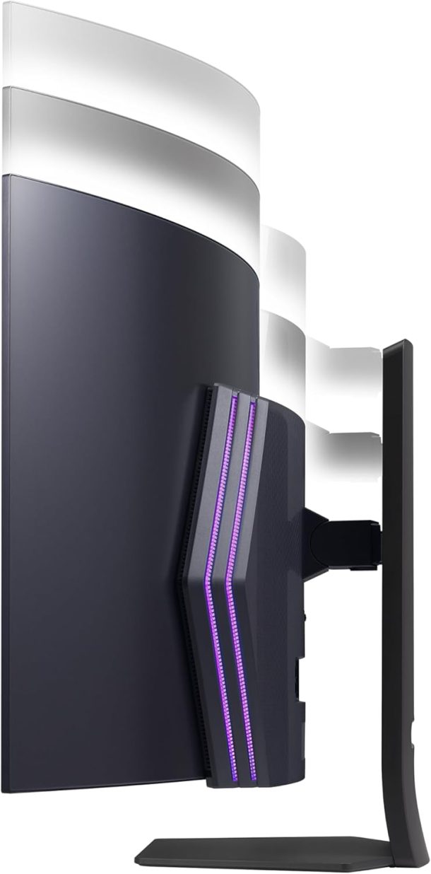 Alternative view of LG UltraGear™ 45" Curved WQHD OLED 240Hz Gaming Monitor | 45GS95QE-B.AEK