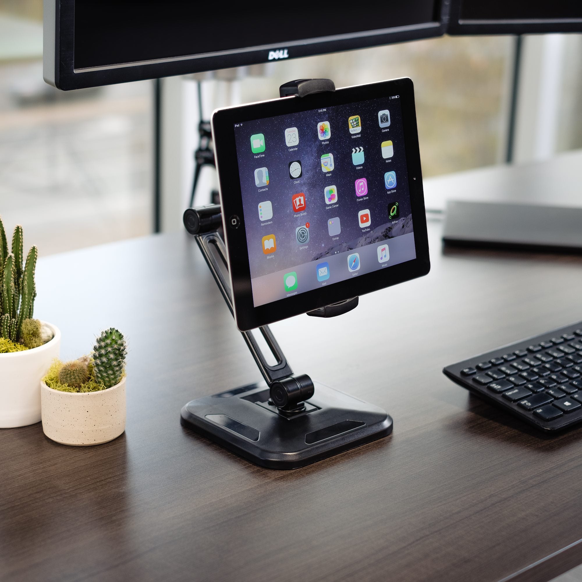 StarTech ARMTBLTDT Adjustable Tablet Stand with Arm | For 4.7" to 12.9" Tablets - Image 6