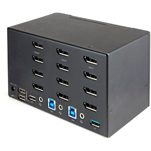 Alternative view of StarTech 2 Port Quad Monitor DisplayPort KVM Switch - 4K 60Hz UHD HDR | SV231QDPU34K