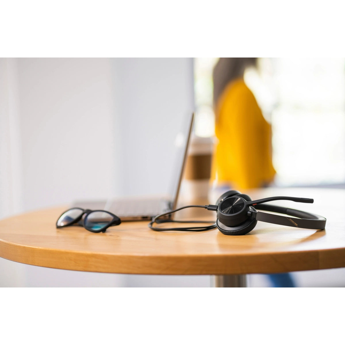 Poly Voyager 4300 UC 4320-M Wired/Wireless On-ear Stereo Headset Black | 77Z00AA - Image 8